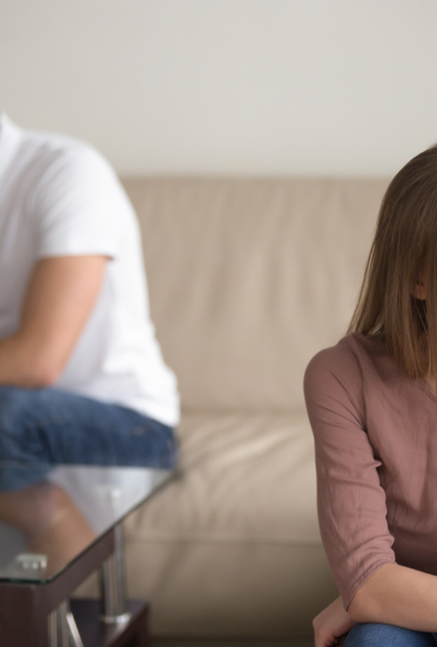 عبارات يقولها الرجل تسقطه من نظر أنثاه 