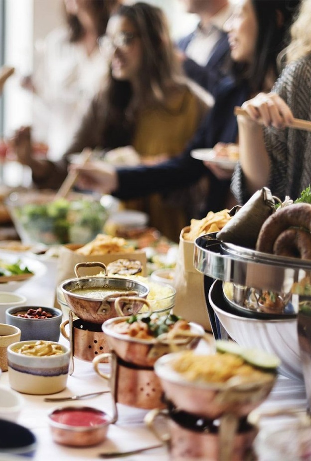 احرصي على اختيار طعام البوفيه من أشهر المطاعم العالمية