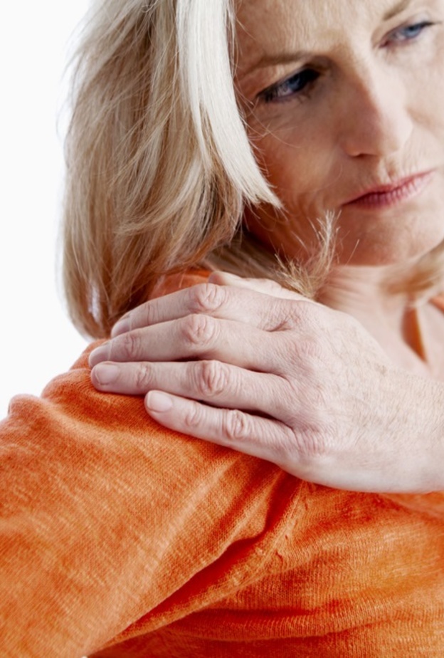 علاج آلام مفصل الكتف