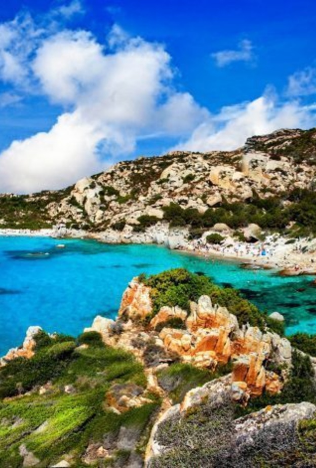 التنقل في سردينيا عن طريق البحر