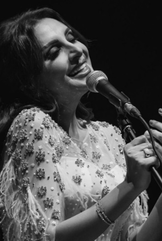 الفنانة أنغام