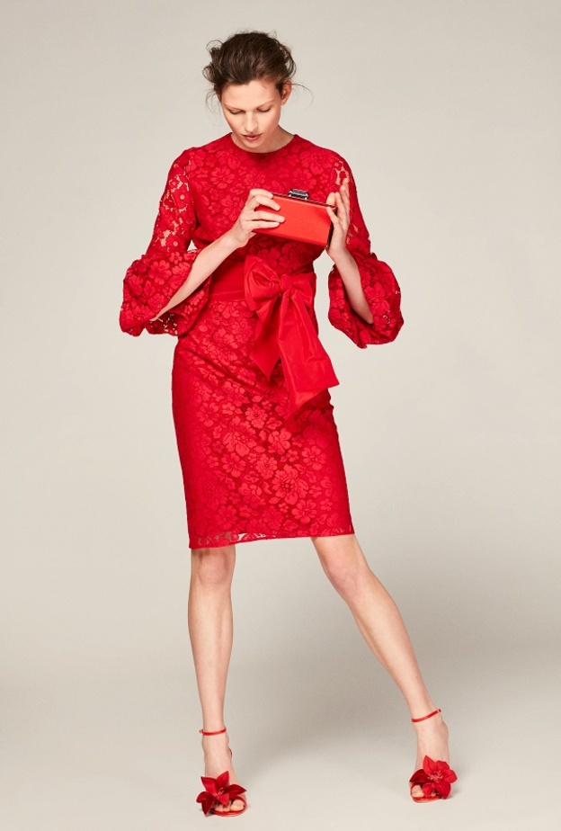 فستان أحمر أنيق من مجموعة خريف وشتاء 2019 