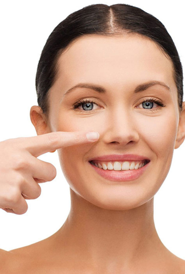 ما هي عملية تصغير فتحات الأنف بالخيوط