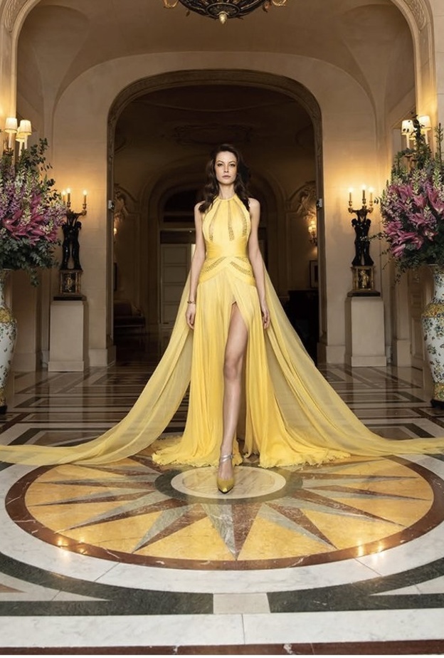 فستان من cucculelli shaheen