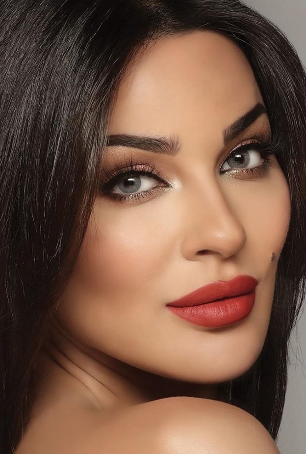 نادين نجيم بجلسة تصوير سابقة
