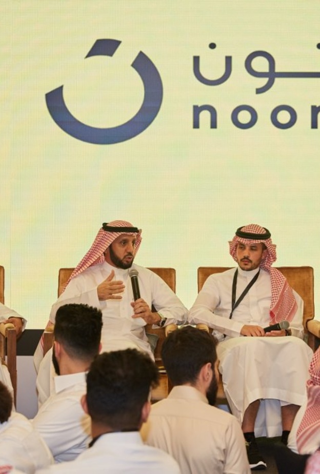 محمد العبار- نون تحتفل بالبائعين في الرياض