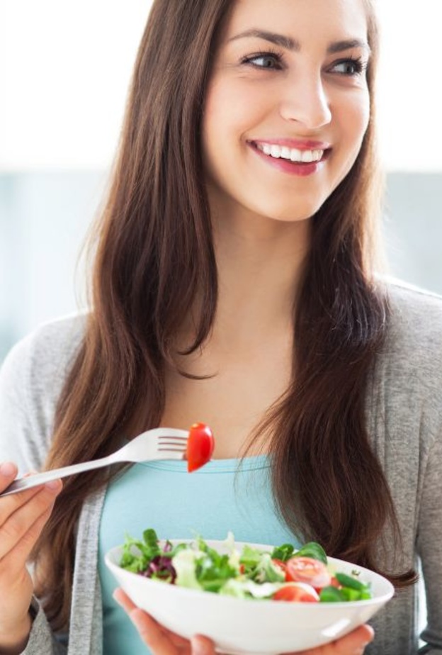 تناولي هذه الأطعمة يومياً واحصلي على بطن مسطح