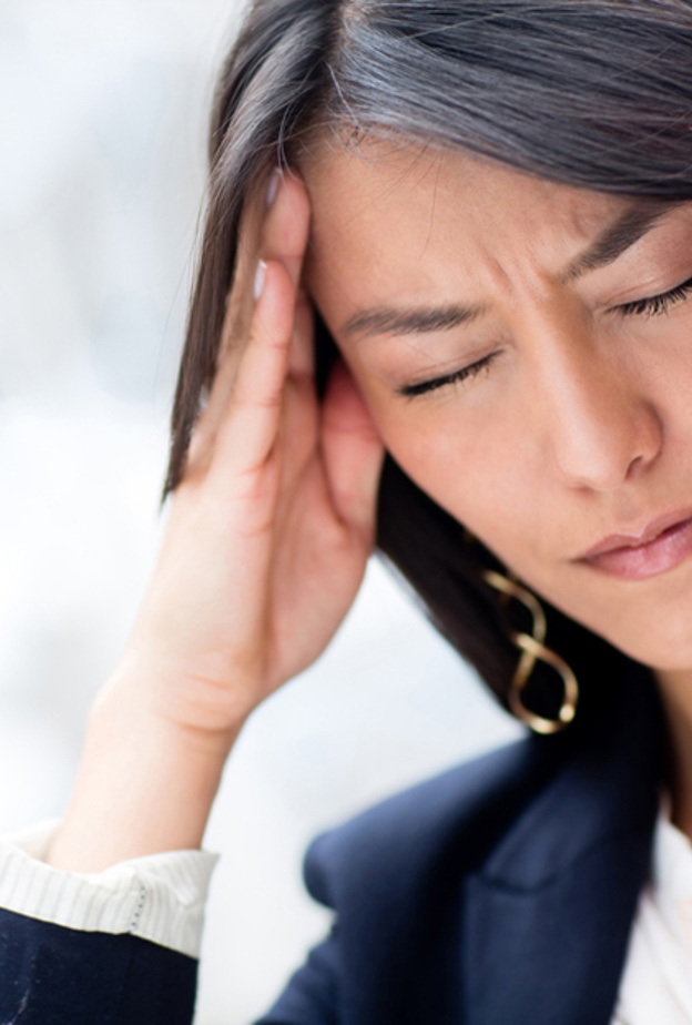 الصداع المستمر من أعراض شلل العصب البكري