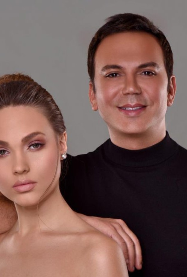 احمد قبيسي مع الموديل الروسية