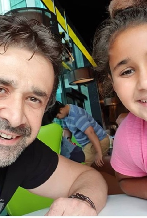 كريم عبد العزيز وابنته ملك