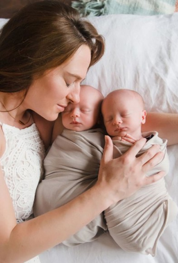 هل يمكن كشف الحمل بتوأم في المنزل