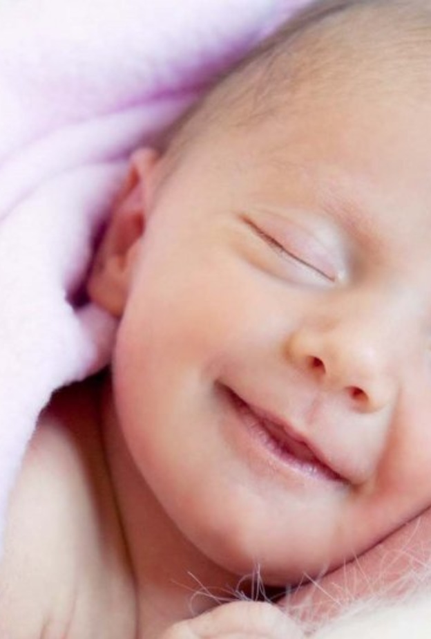 أنواع إبتسامة الرضيع