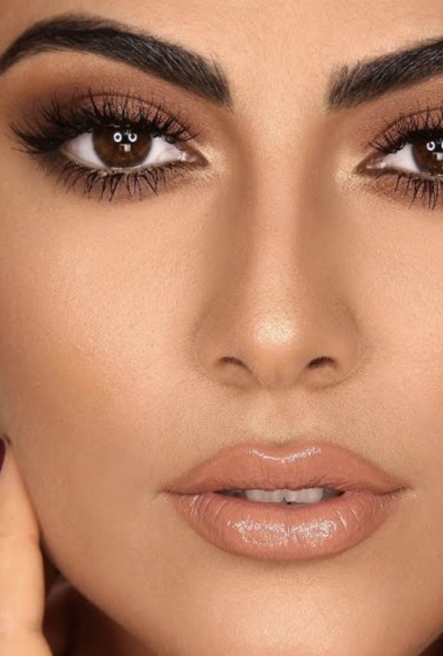 ابتعدي عن المنتجات ،انها تحتوي على مواد كيماوية لتسمير البشرة