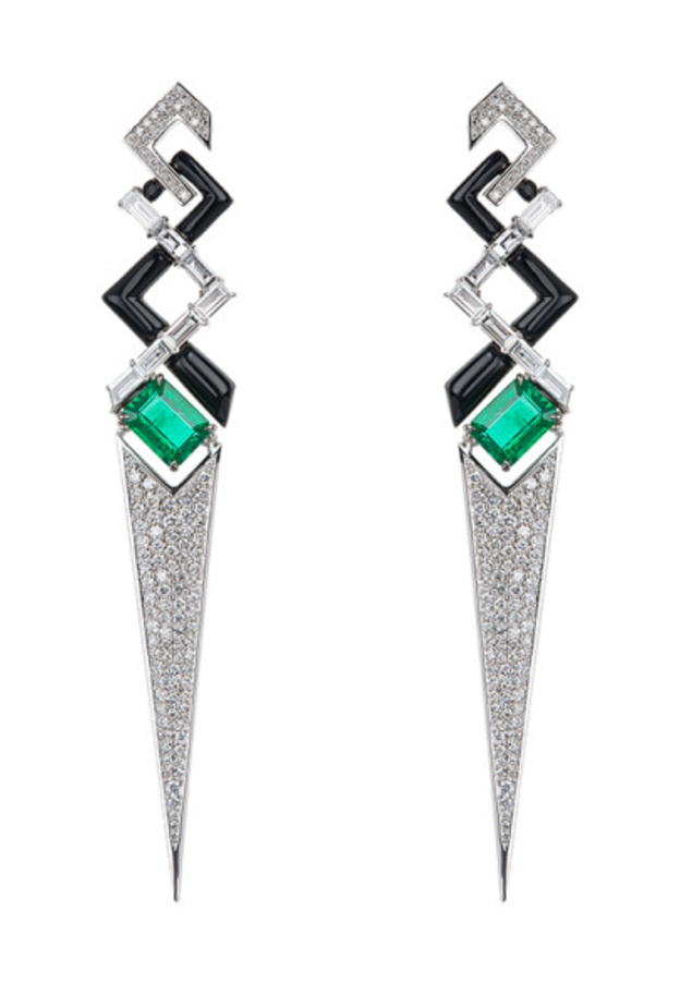 أقراط الماس و زمرد من أقراط من نيكوس كوليس Nikos Koulis