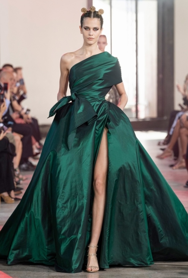  ألوان فساتين السهرة 