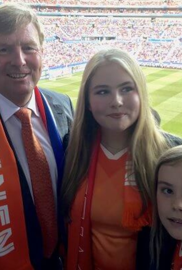  الملك فيليم ألكسندر والأميرة أماليا والأمير أريان