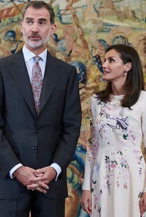 ملك وملكة إسبانيا في استقبال رسمي بقصر زارزويلا