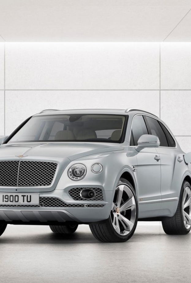 "Bentley" تقدم نسخة هجينة "Plug-in" من سيارتها الفارهة "Bentayga"