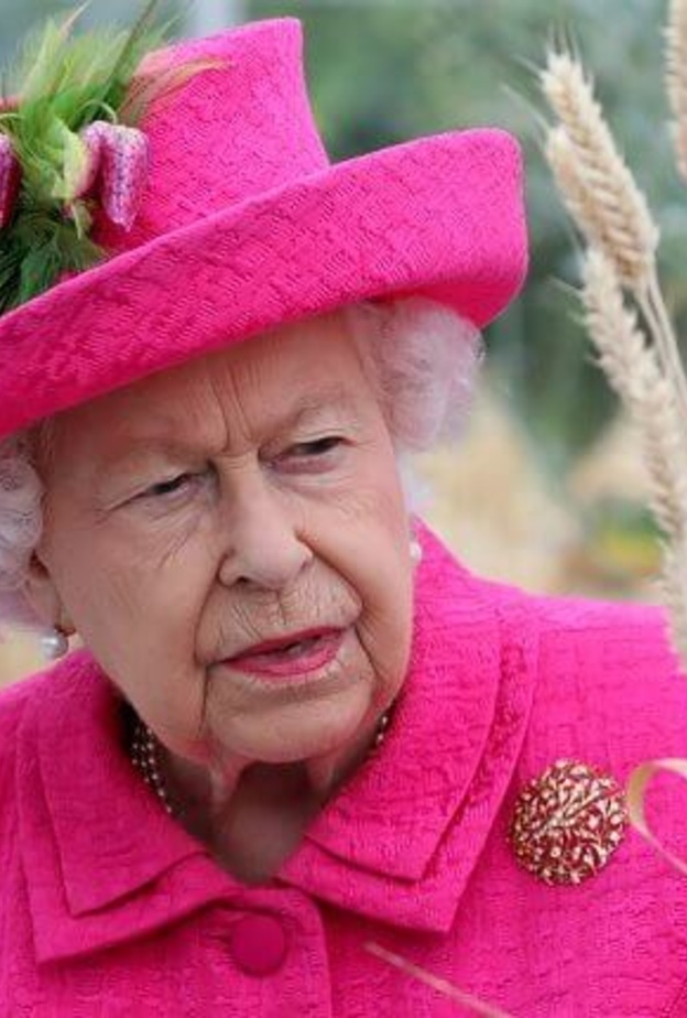  الملكة إليزابيث تفتح مستشفى جديدة في كمبريدج