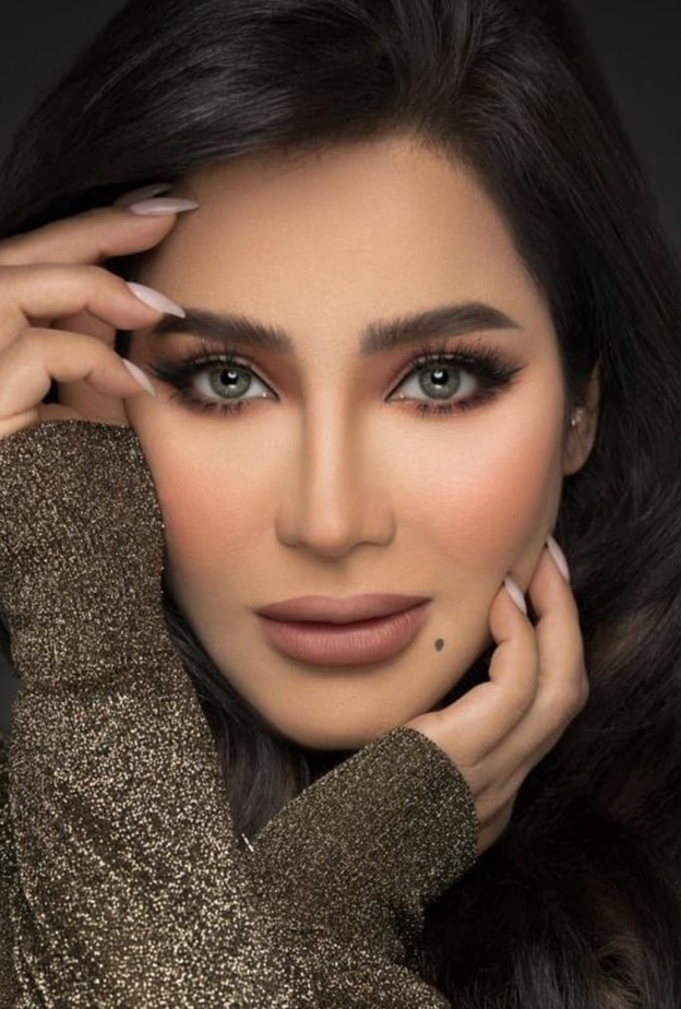 لجين عمران تتألق بمكياج عيون شرقي وبارز