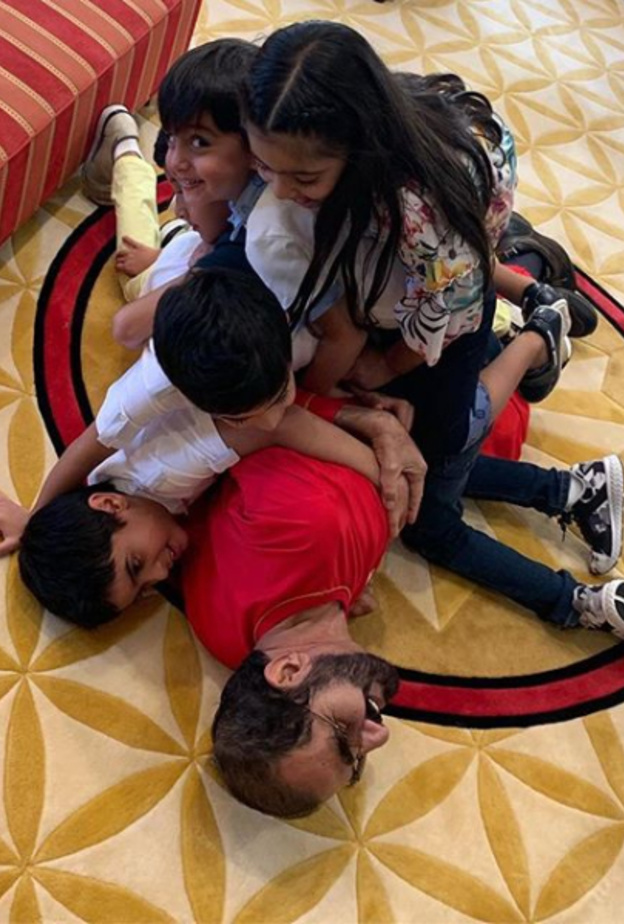 فيديو: محمد بن راشد يحتفل بعيد ميلاده مع أحفاده