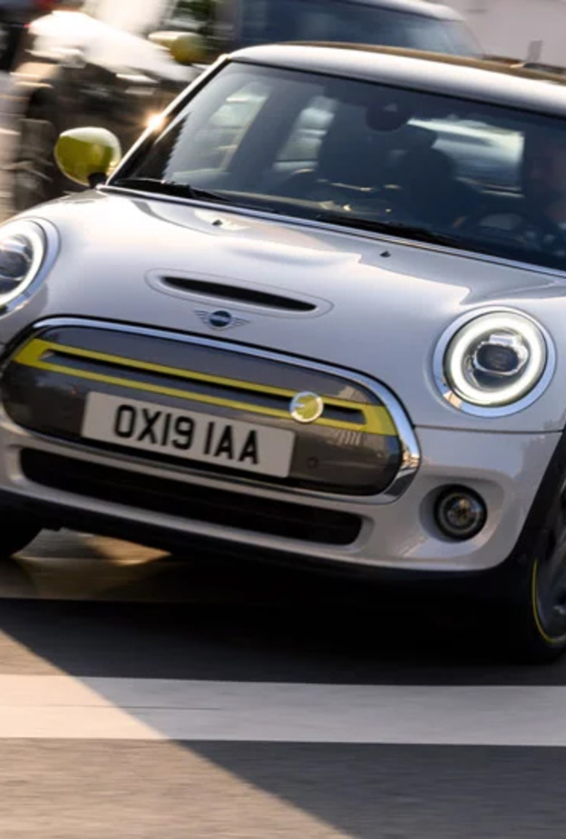 سيارة ميني MINI Cooper SE الجديدة .. أول طراز يعمل بالطاقة الكهربائية فقط