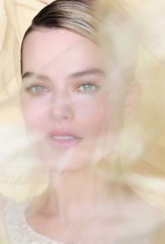 مارجو روبي  الوجه الإعلامي لعطر GABRIELLE CHANEL ESSENCE