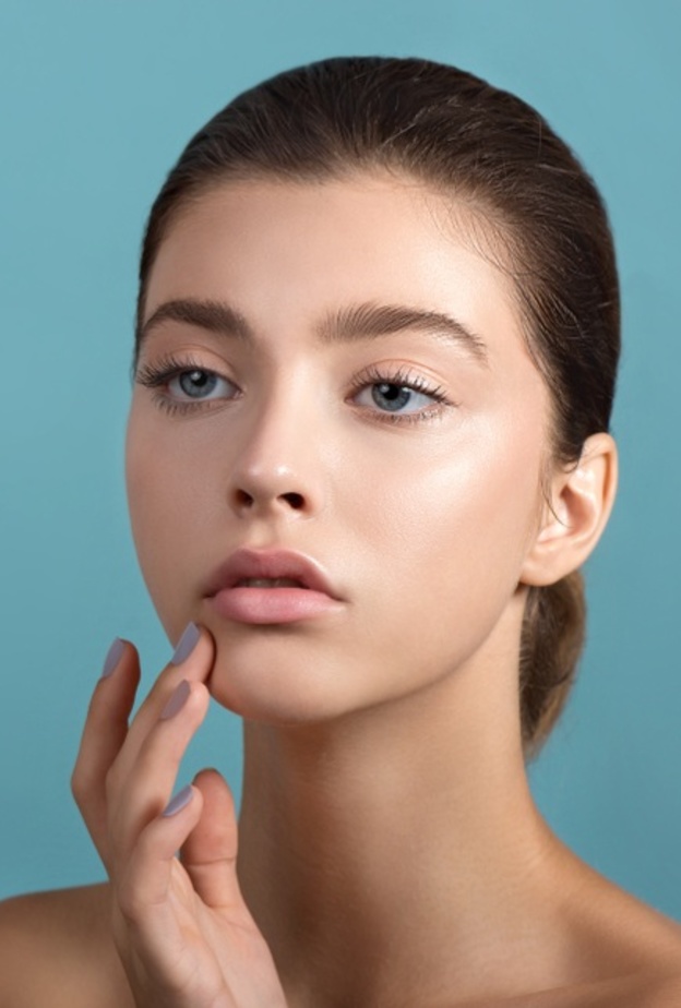 نظفي بشرتك  الدهنية بالماسكات الطبيعية