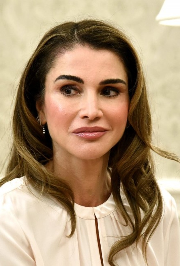  أسلوب مكياج الملكة رانيا العبدالل