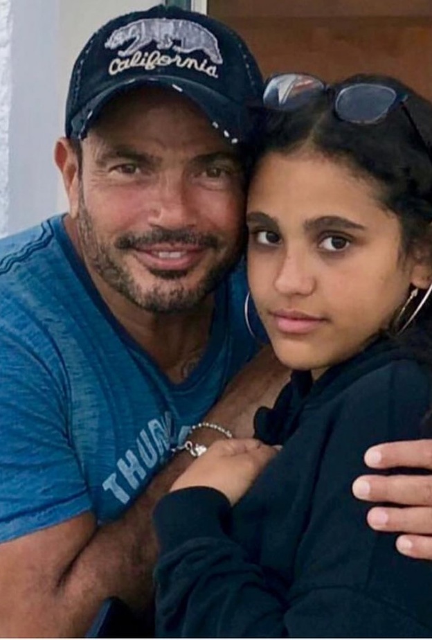 عمرو دياب وابنته جانا 