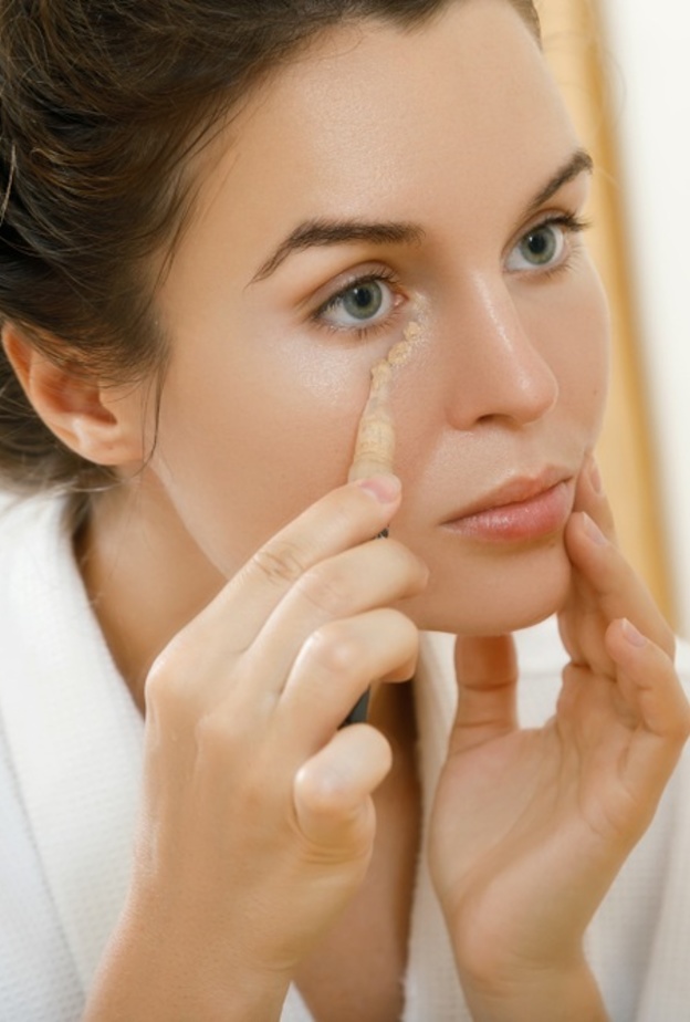 تعلمي طرق تطبيق خافي العيوب