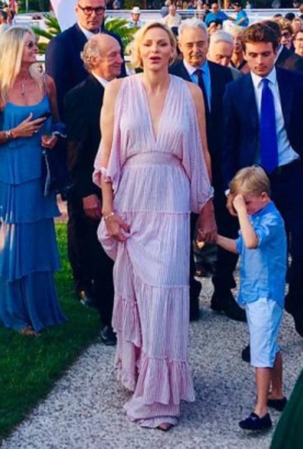 الأمير جاك رافق الأميرة تشارلين