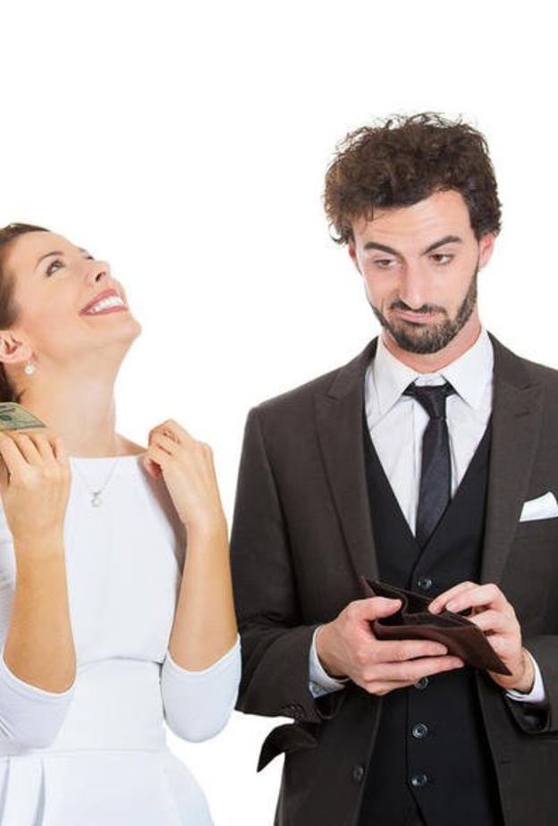 الطلاق من الزوج البخيل قرار سليم أم لا 