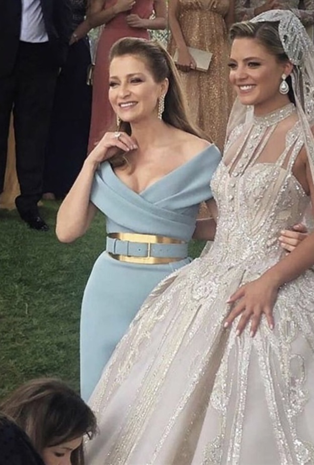 فساتين ايلي صعب