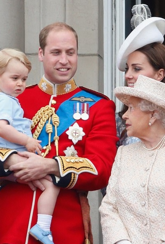  الأمير جورج يفضل مايك تيندال