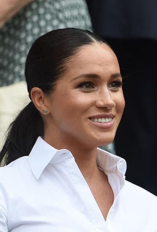 ملكة بريطانيا زارت النادي عام 2013