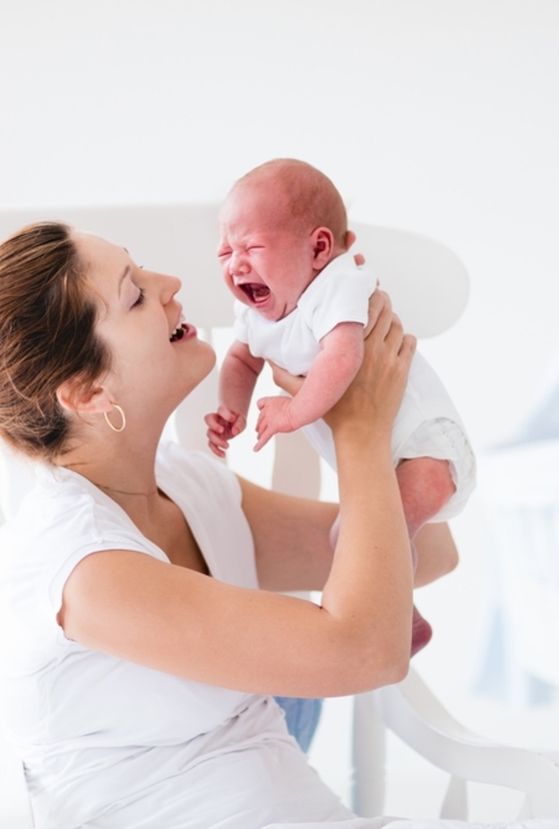 أهم علامات جوع وشبع الطفل الرضيع