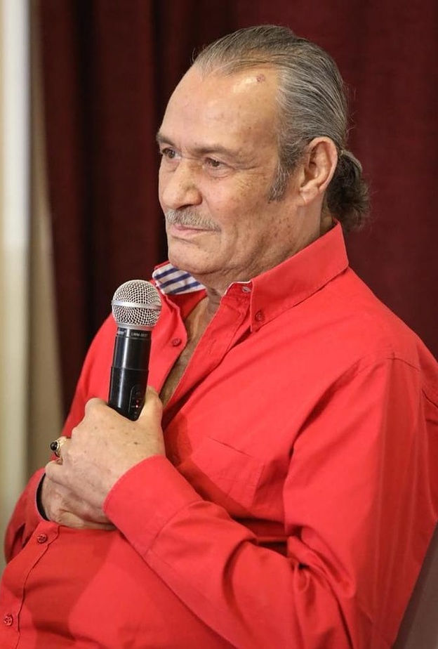 الفنان فاروق الفيشاوي 