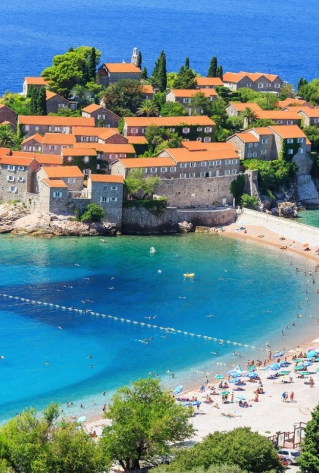 أجواء فريدة في الجبل الأسود