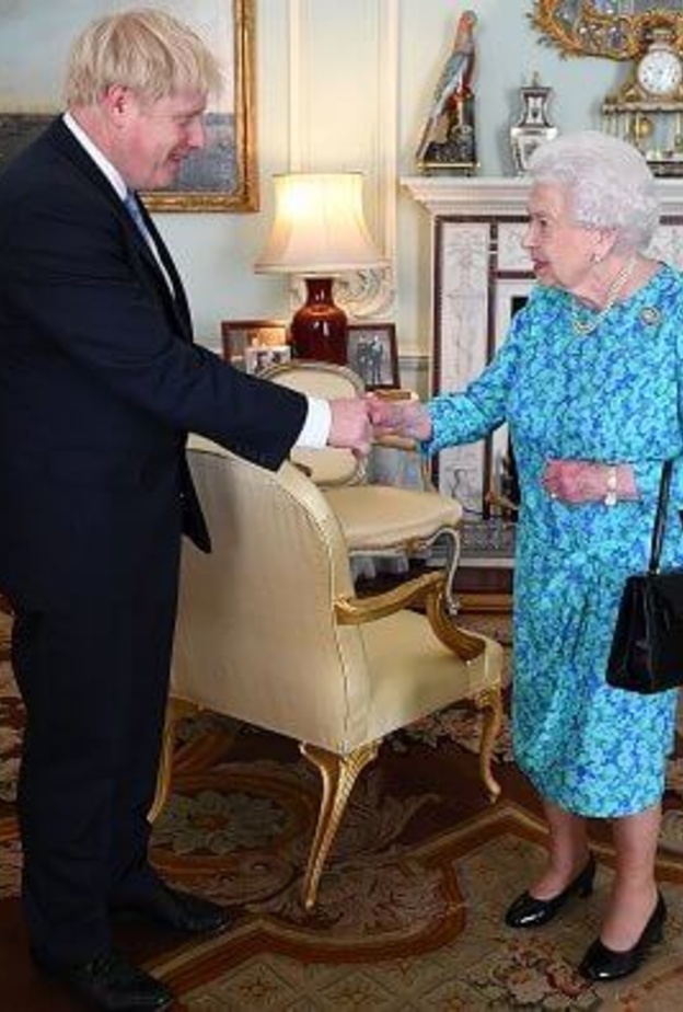 الملكة تبدأ عطلتها الصيفية