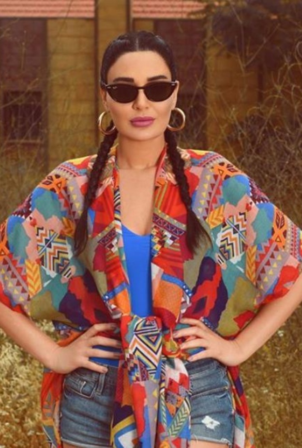 سيرين عبد النور ووالدتها وشقيقتها باحدث صورة لهن