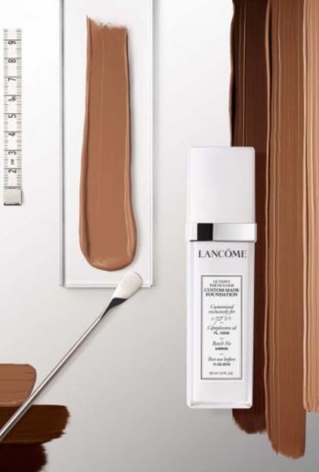 زيد مصطفى SENIOR REGIONAL MAKEUP ARTIST