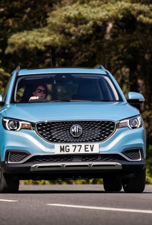 "MG" تدشن مع " ZS EV" حقبة السيارات الكهربائية في فئة الـ "SUV"