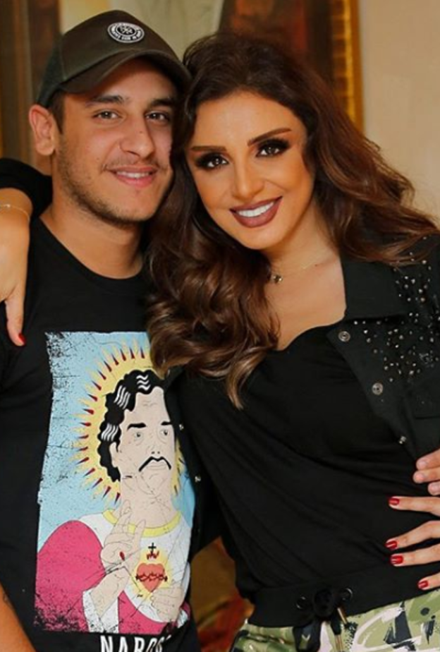 أنغام وابنها عمر 