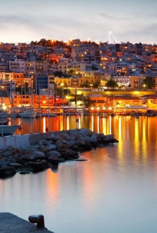 اتجه إلى جنوب العاصمة اليونانية أثينا عندما تشتد درجات الحرارة وهناك ستجد ما يطلق عليه ريفيرا أثينا