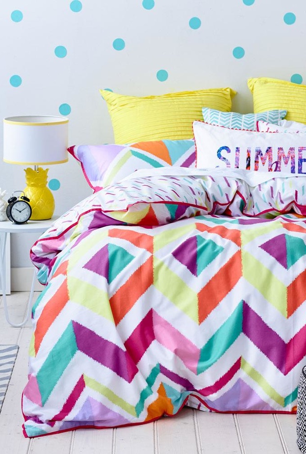 ‎⁨ألوان الباستيل الناعمة في ديكور غرفة النوم العصرية⁩