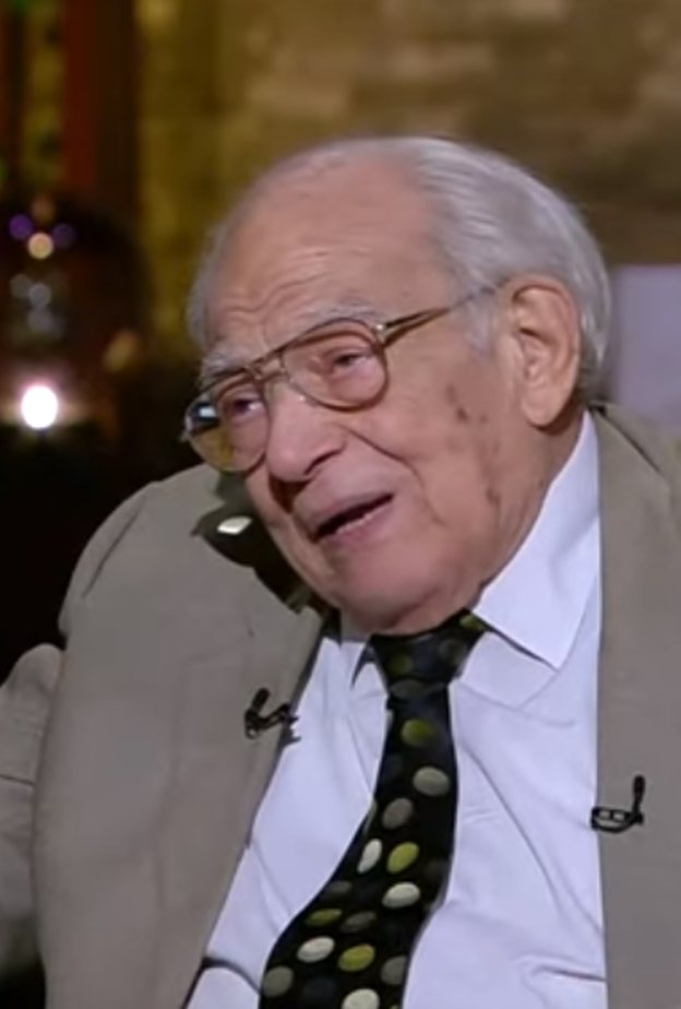 الفنان رشوان توفيق