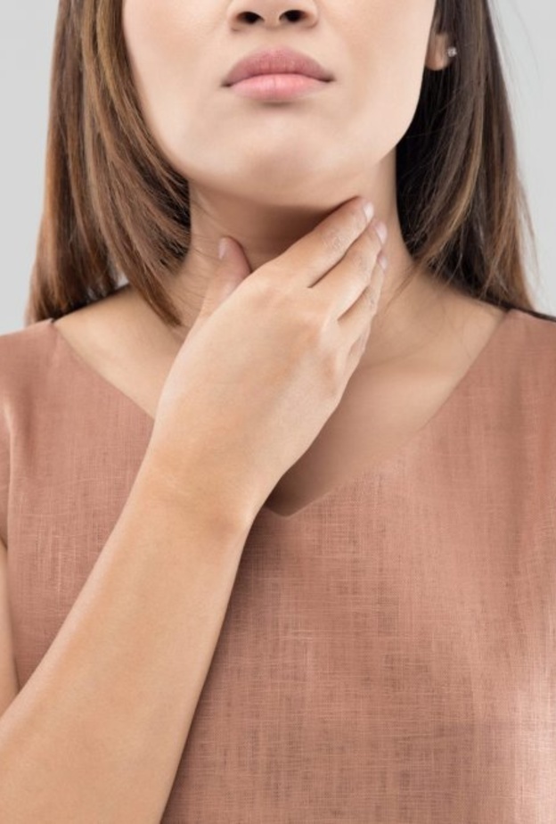  التهاب الحلق إما فيروسي أو بكتيري