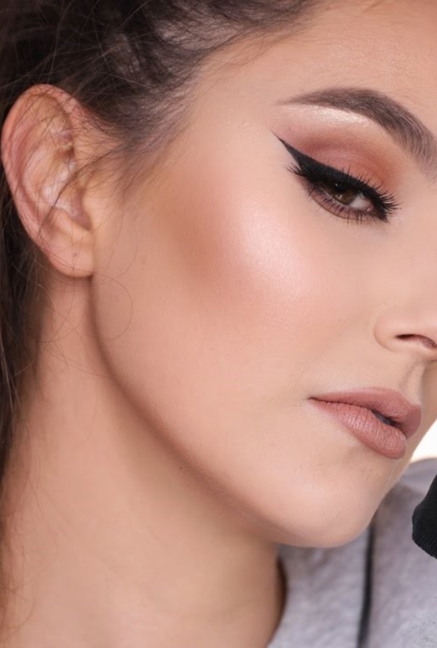 اتبعي هذه الخطوات للحصول على إطلالة مكياج انستغرام