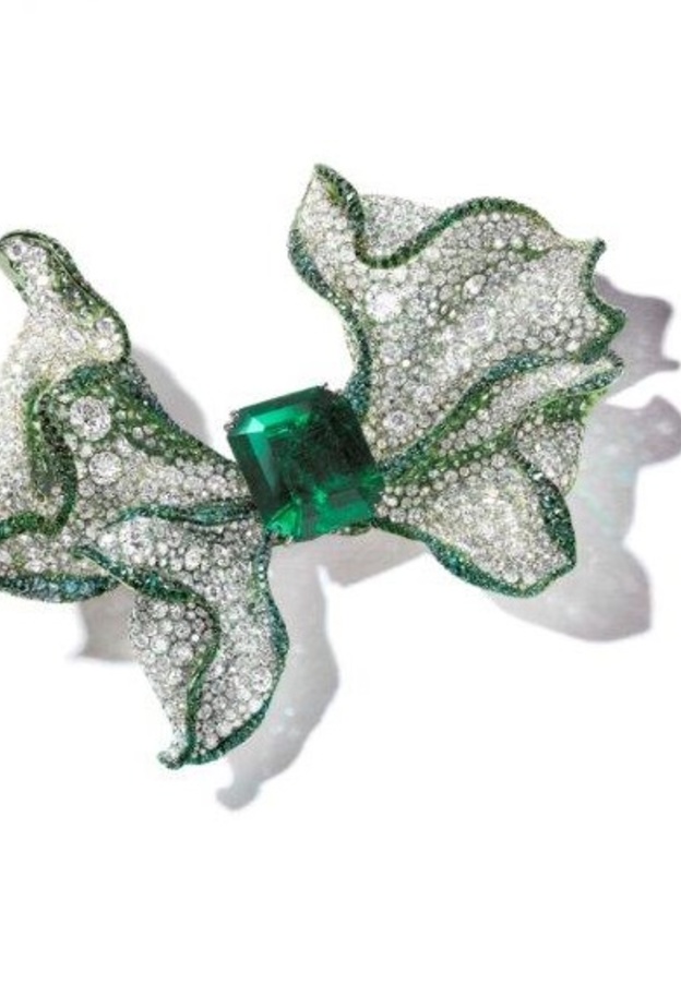 بروش الماس وزمرد من سيندي تشاو CINDY CHAO The Art Jewel